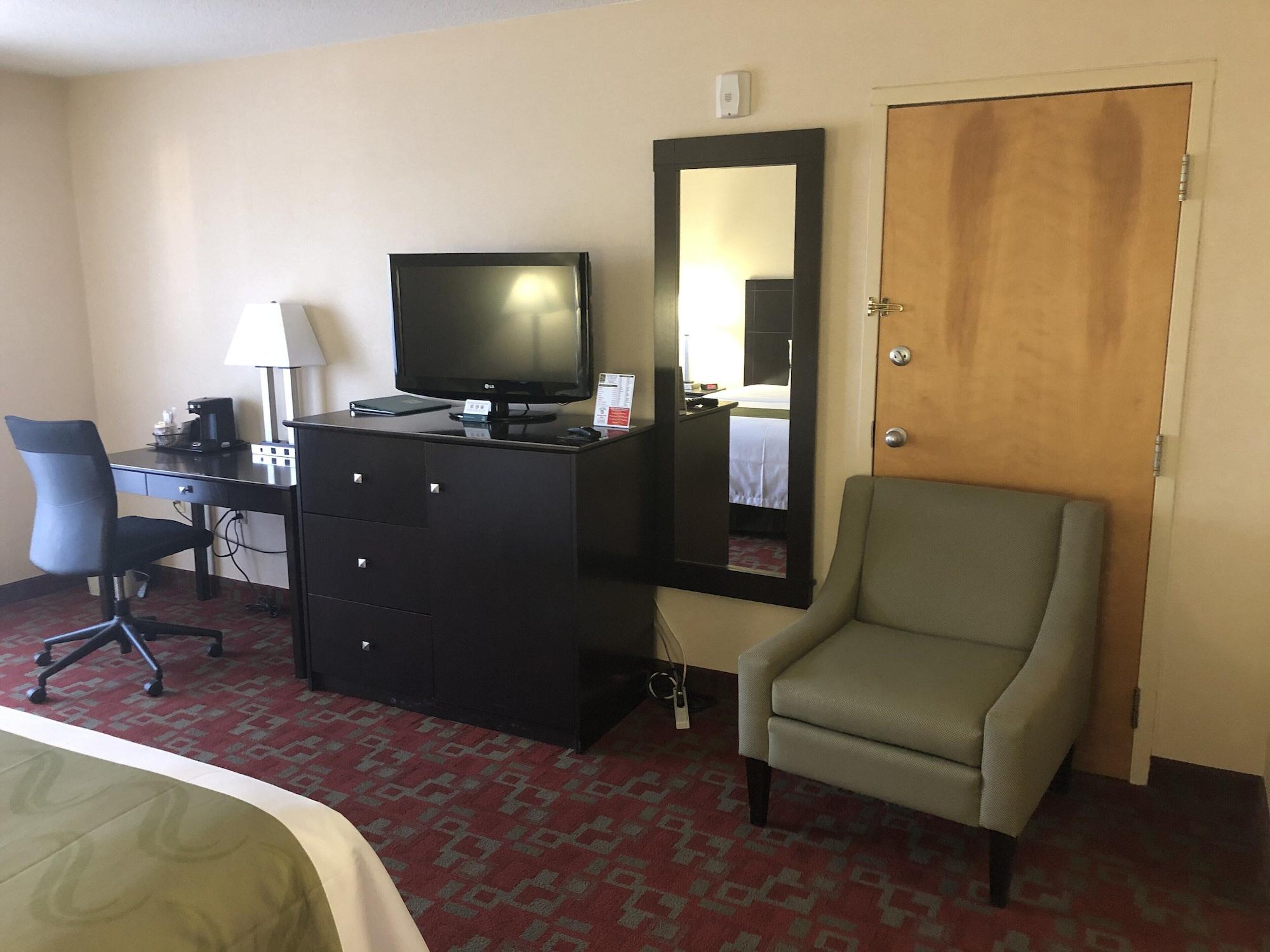 Quality Inn Shelburne - Burlington Extérieur photo