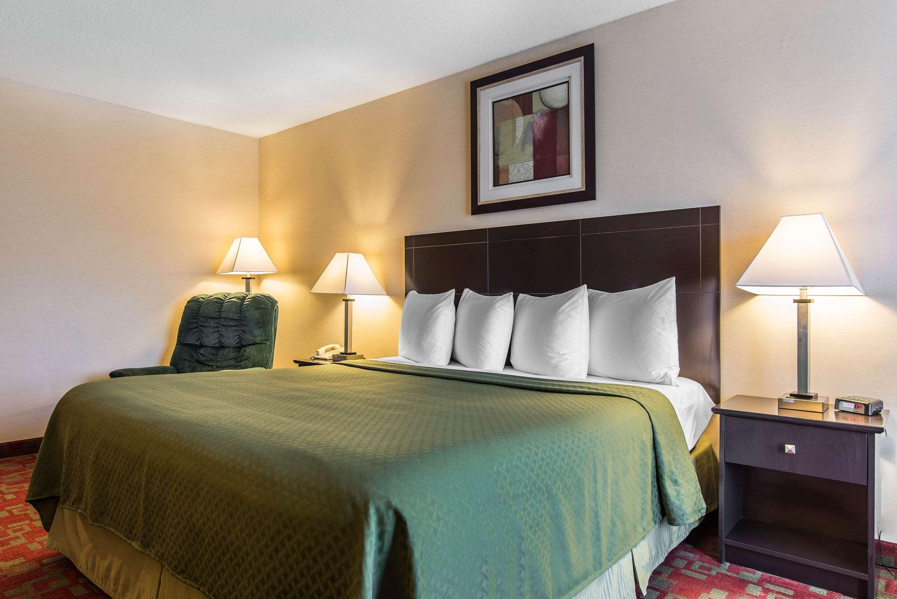 Quality Inn Shelburne - Burlington Extérieur photo