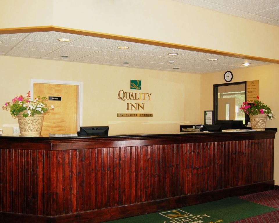 Quality Inn Shelburne - Burlington Extérieur photo