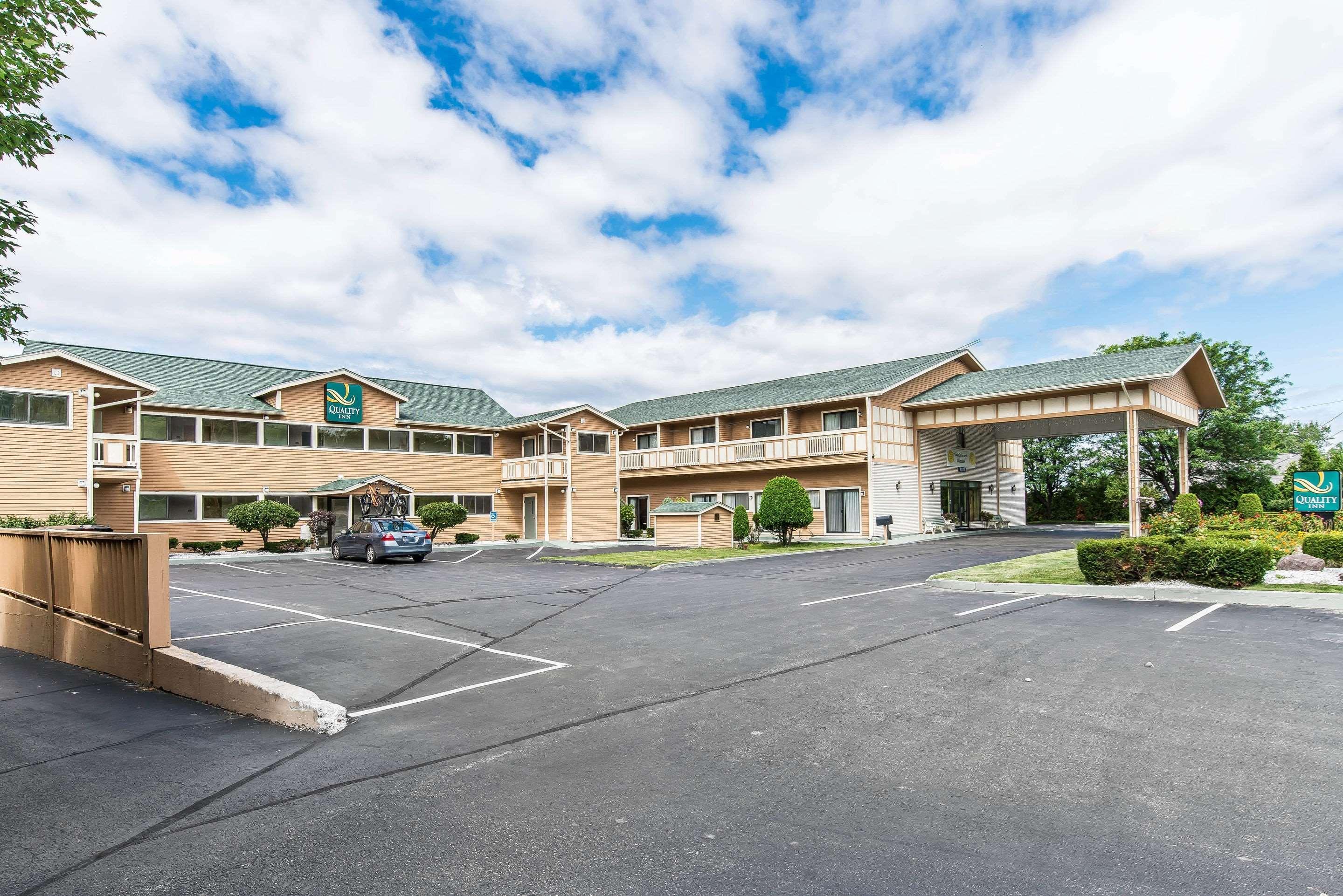 Quality Inn Shelburne - Burlington Extérieur photo