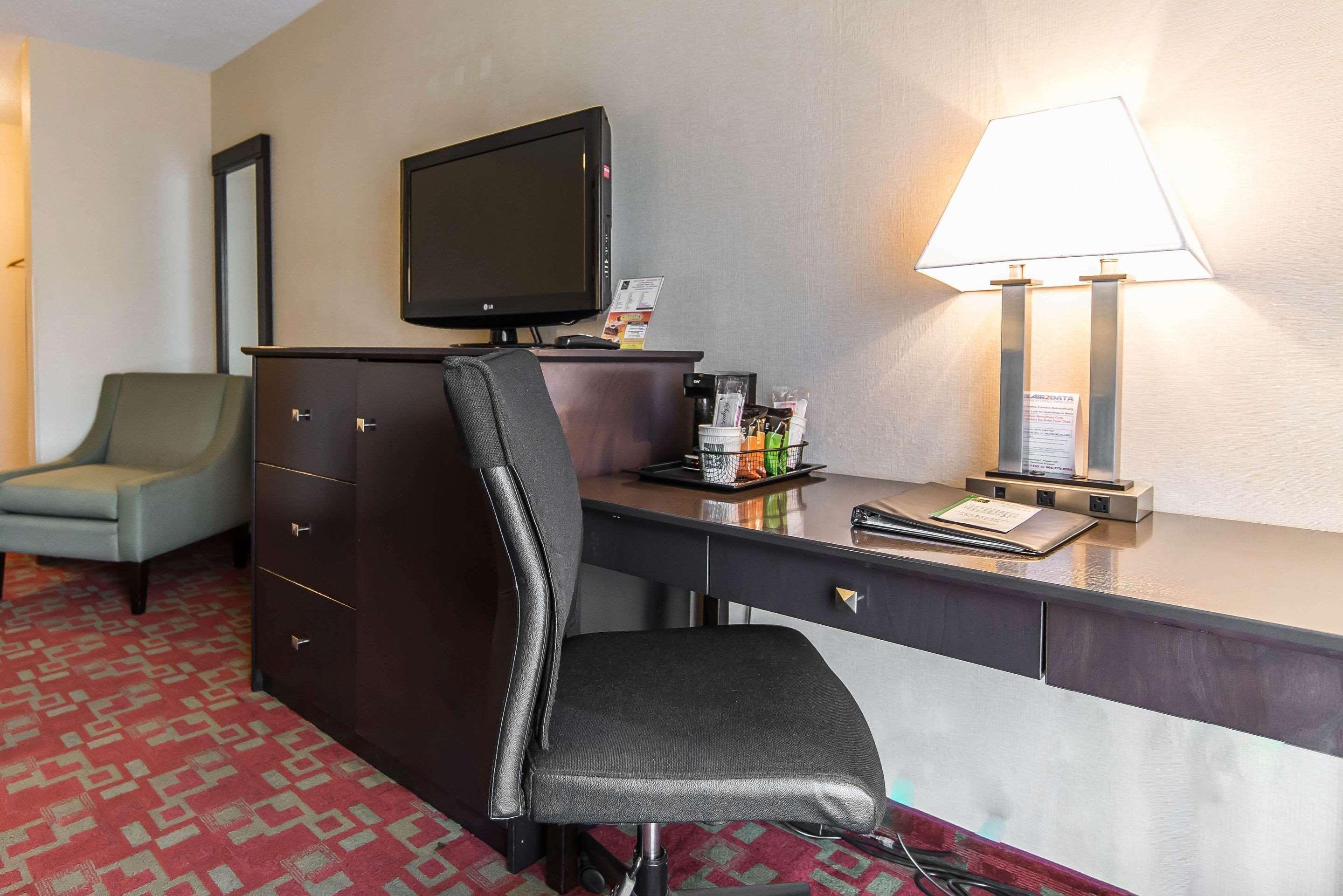 Quality Inn Shelburne - Burlington Extérieur photo
